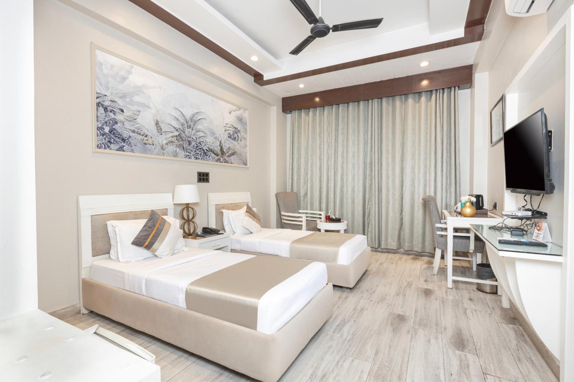 Skon Boutique By Orion Hotels Neu-Delhi Exterior foto