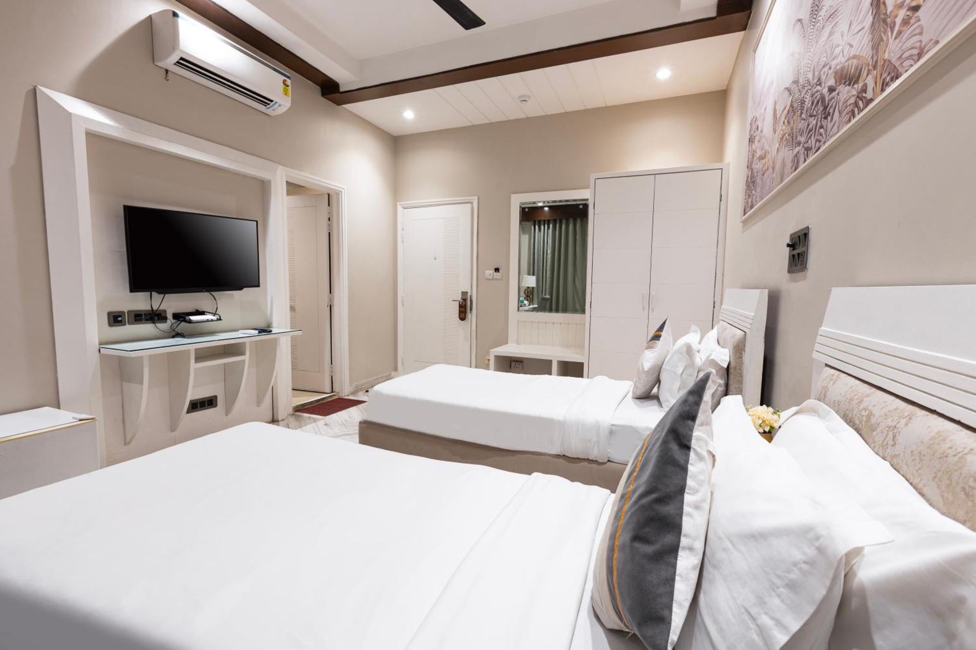 Skon Boutique By Orion Hotels Neu-Delhi Exterior foto