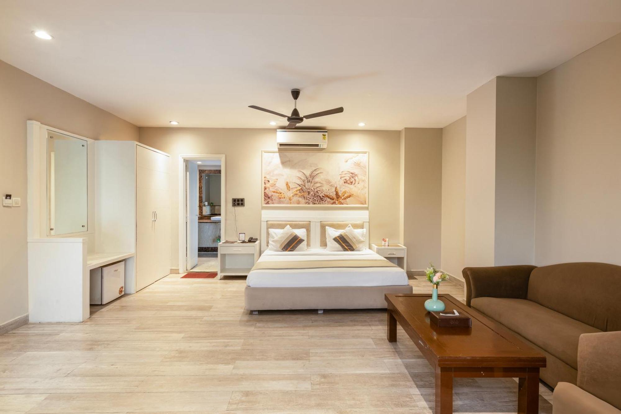 Skon Boutique By Orion Hotels Neu-Delhi Exterior foto