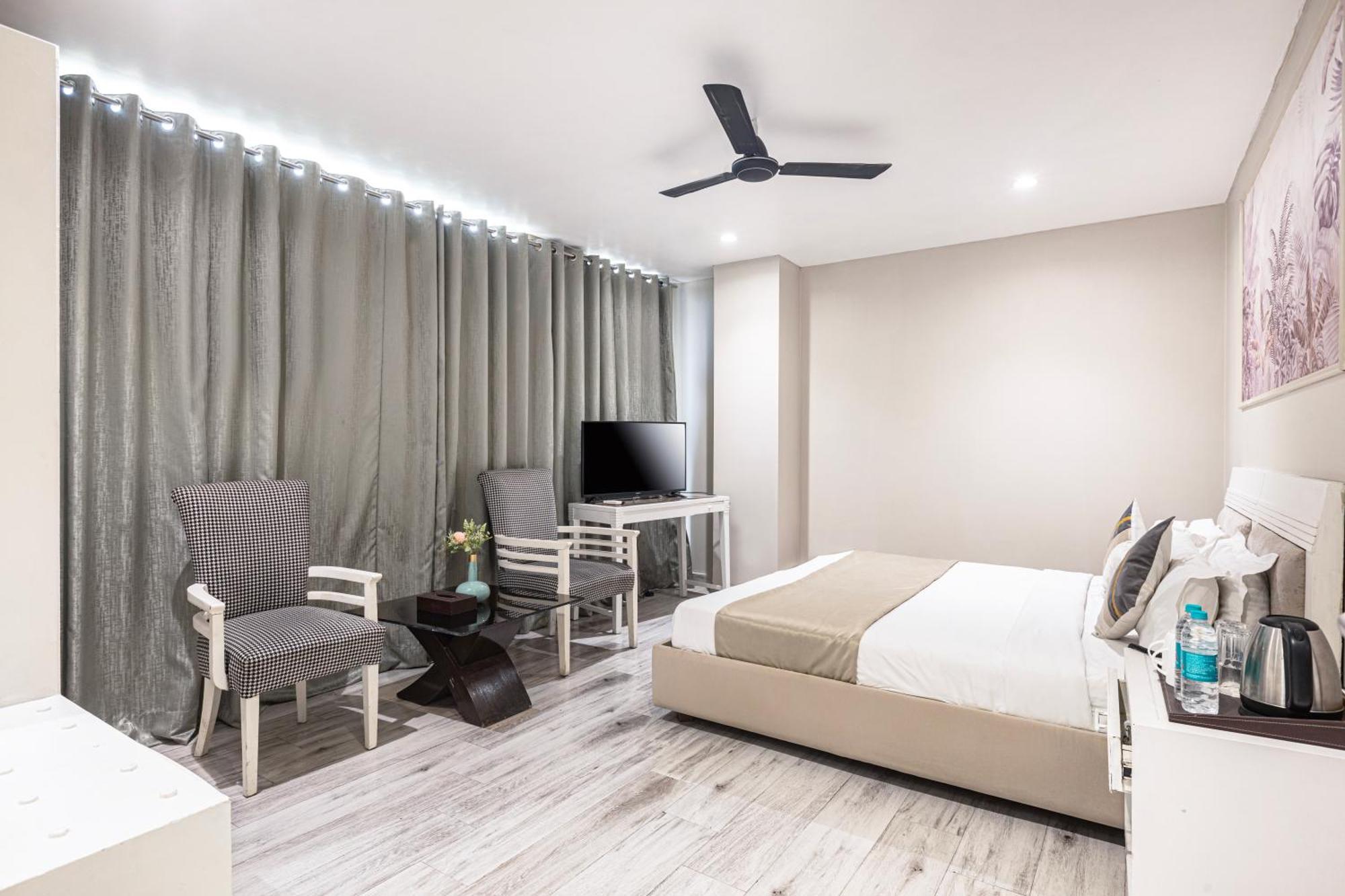Skon Boutique By Orion Hotels Neu-Delhi Exterior foto